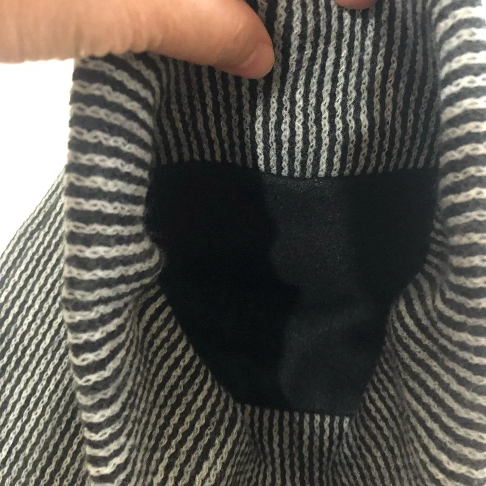 AMERICAN RAG CIE Mens 3-Pc Winter Set Fringe Scarf Beanie Gloves Gray NWT